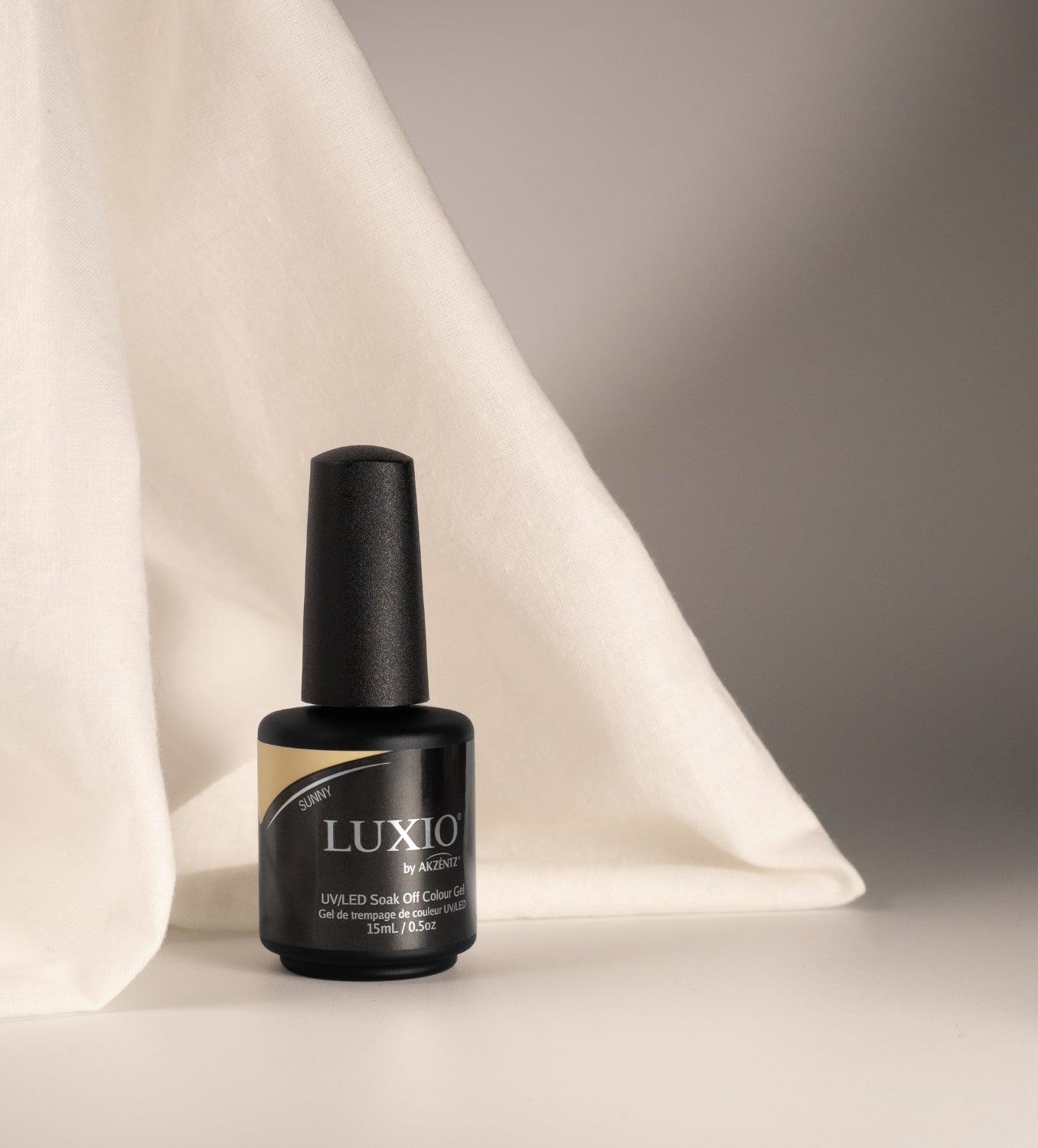 Luxio® Sunny (TPO-Free) – Akzéntz®